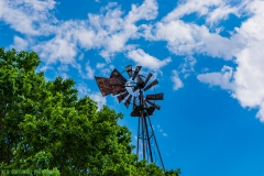 IMG2238_farm_windmill_lores