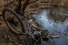 IMG5051_abandoned_creek_bike_lores