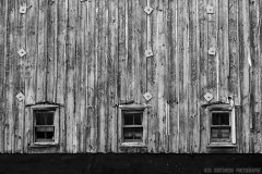 IMG0670_barn_windows_BW_lores