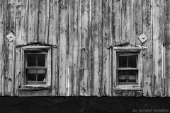 IMG0674_barn_windows_BW_lores