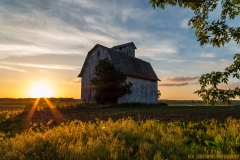 IMG0253_barn_sunburst_lores
