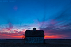 IMG0302_barn_glow_lores