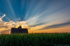 IMG3077_barn_sunburst_lores