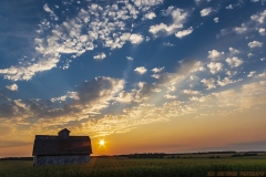 IMG3114_barn_sun_lores