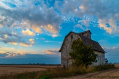 IMG3710_barn_harvest_lores